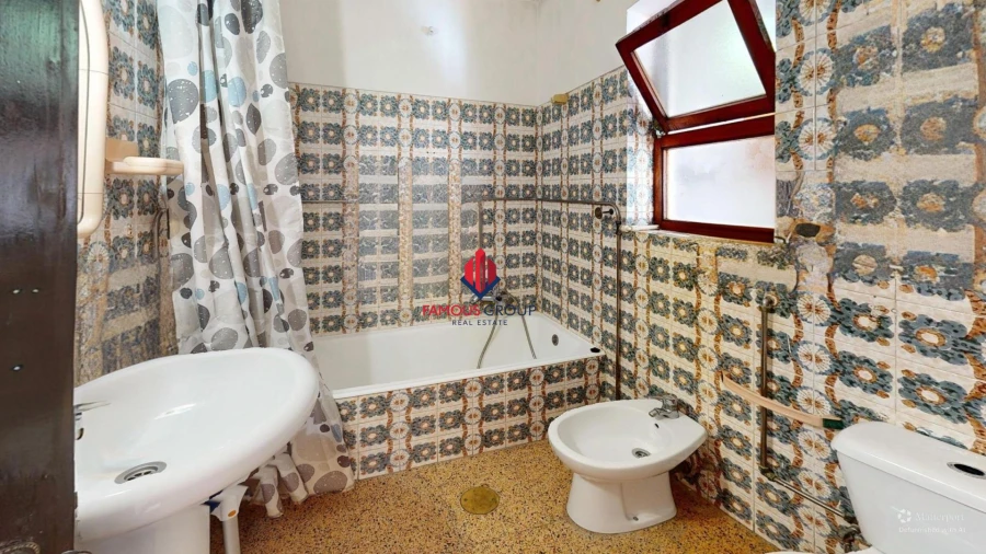 Apartamento T4 para Venda em Portimão Foto 38