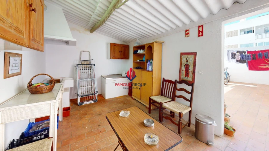 Apartamento T4 para Venda em Portimão Foto 5