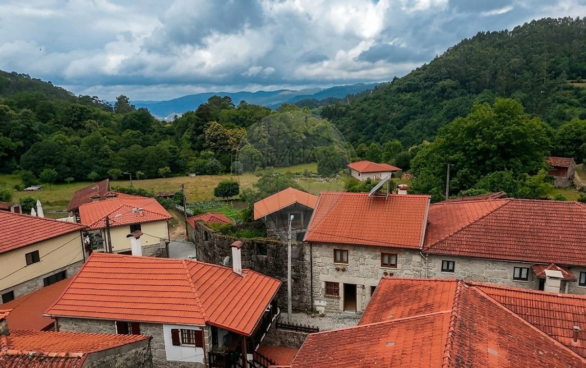 Moradia T3 para Venda em Covide Foto 48