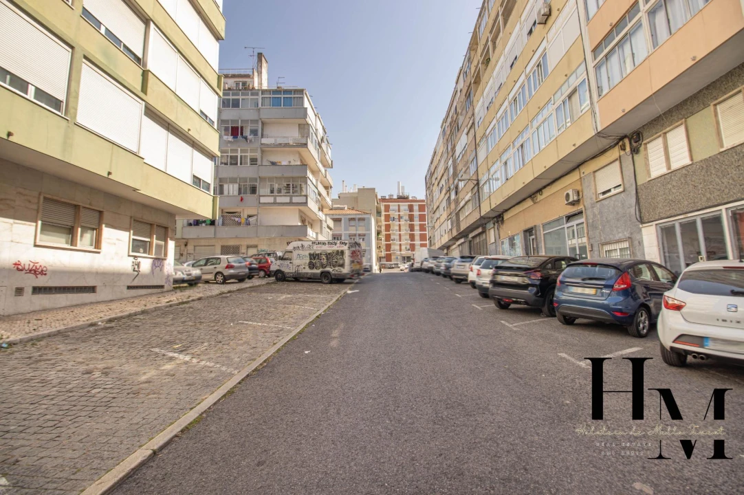 Apartamento T4 para Venda em Arroios Foto 32