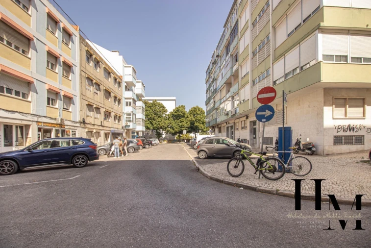 Apartamento T4 para Venda em Arroios Foto 33
