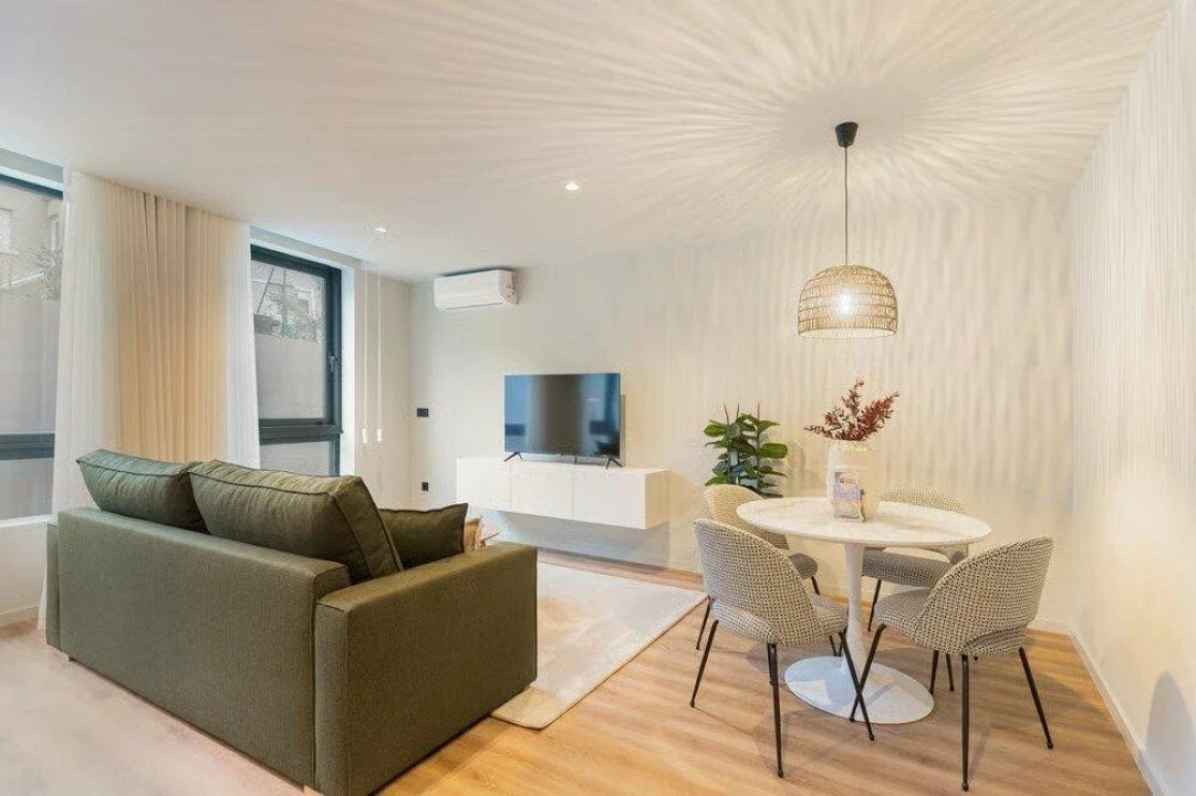 Apartamento T1 para Venda em Mafamude e Vilar do Paraíso Foto 4