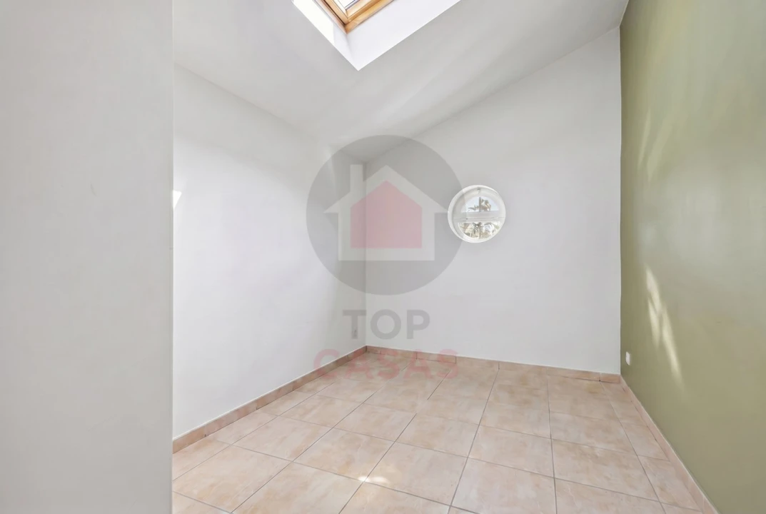 Moradia T3 para Venda em Santa Maria, São Pedro e Sobral da Lagoa Foto 18
