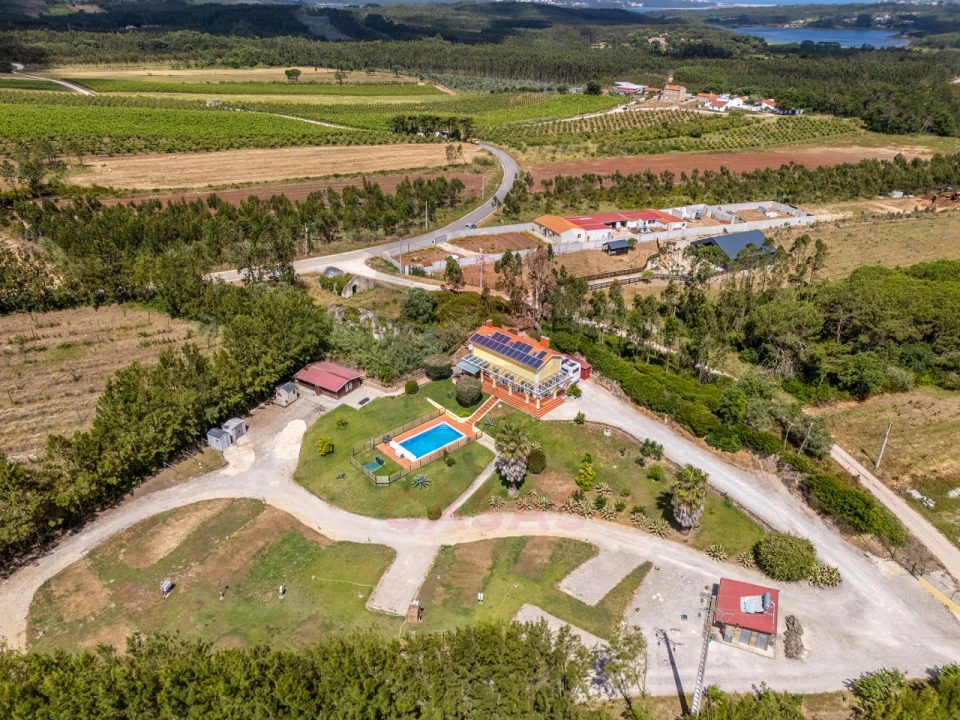 Moradia T3 para Venda em Santa Maria, São Pedro e Sobral da Lagoa Foto 30