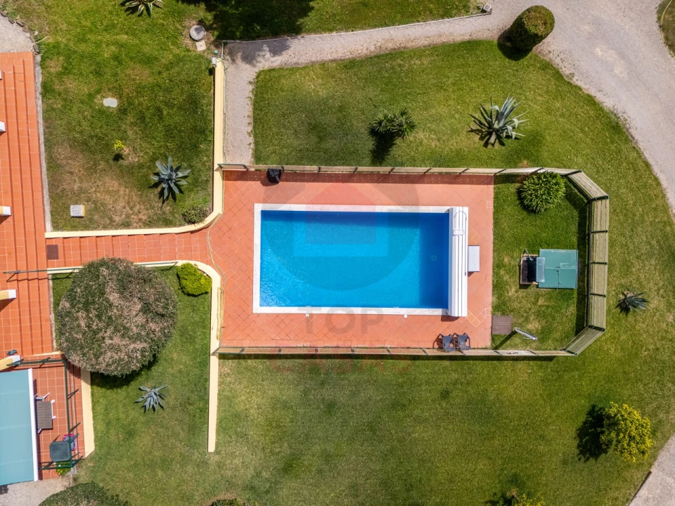 Moradia T3 para Venda em Santa Maria, São Pedro e Sobral da Lagoa Foto 33
