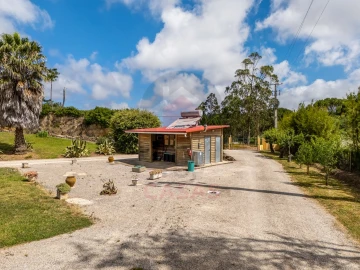 Moradia T3 para Venda em Santa Maria, São Pedro e Sobral da Lagoa