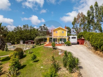 Moradia T3 para Venda em Santa Maria, São Pedro e Sobral da Lagoa