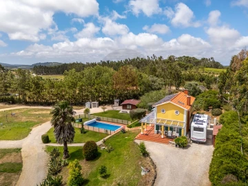 Moradia T3 para Venda em Santa Maria, São Pedro e Sobral da Lagoa
