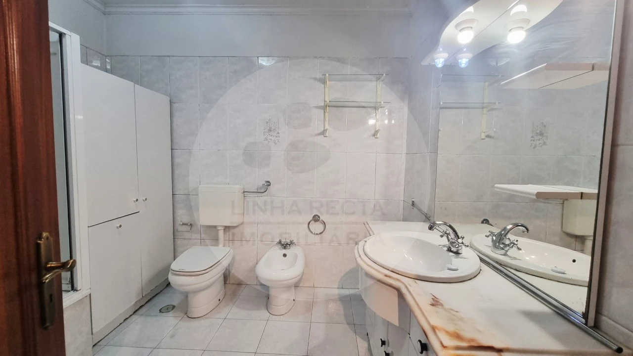 Apartamento T2 para Venda em Algueirão-Mem Martins Foto 19