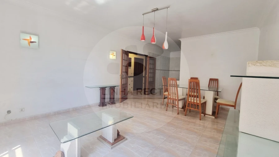 Apartamento T2 para Venda em Algueirão-Mem Martins Foto 3