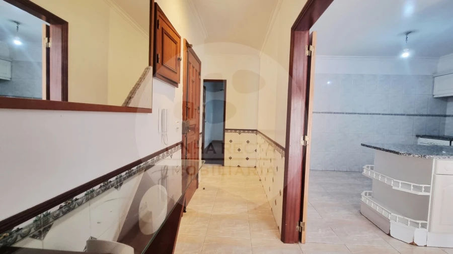 Apartamento T2 para Venda em Algueirão-Mem Martins Foto 5