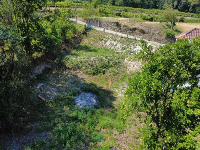 Terreno para Venda em Guilhadeses e Santar Foto 15