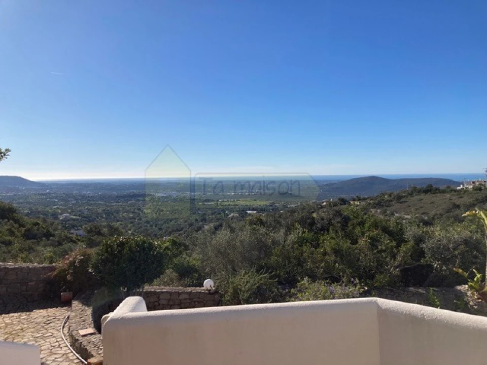 Moradia T3 para Venda em Loule (São Sebastião) Foto 3