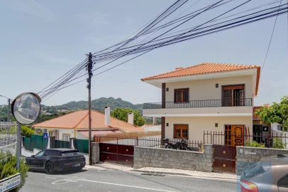 Moradia T4 para Venda em Santa Maria e São Miguel, São Martinho, São Pedro Penaferrim