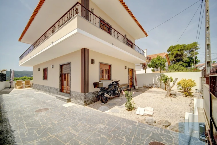 Moradia T4 para Venda em Santa Maria e São Miguel, São Martinho, São Pedro Penaferrim Foto 32