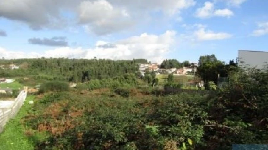 Terreno para Venda em Nogueira da Regedoura
