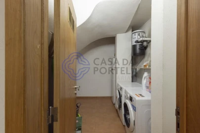 Moradia T4 para Venda em São Domingos de Rana