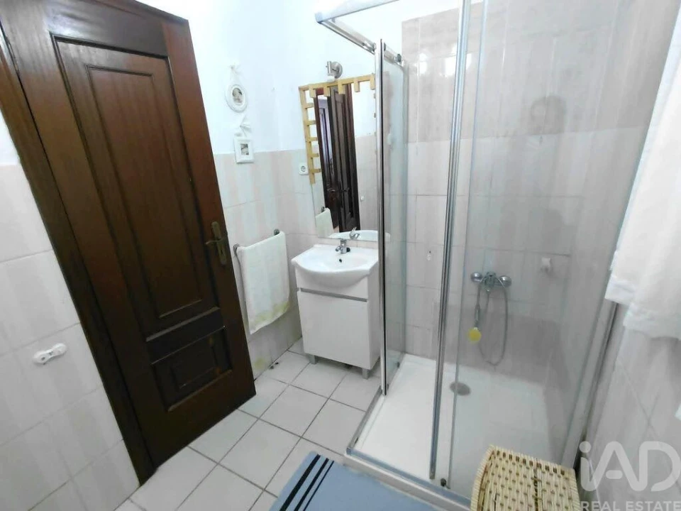 Moradia T2 para Venda em Fiães Foto 13