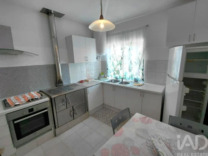 Moradia T2 para Venda em Fiães Foto 4