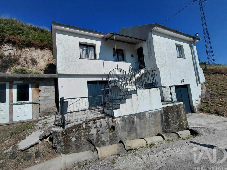Moradia T2 para Venda em Fiães Foto 22