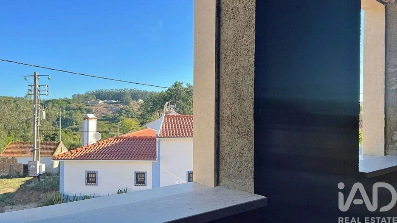 Moradia T3 para Venda em Salir de Matos Foto 25