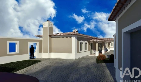 Moradia T3 para Venda em Salir de Matos