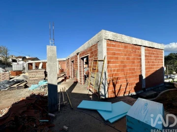 Moradia T3 para Venda em Salir de Matos