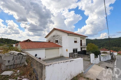 Moradia para Venda em São Miguel, Santa Eufémia e Rabaçal