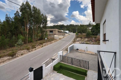 Moradia para Venda em São Miguel, Santa Eufémia e Rabaçal