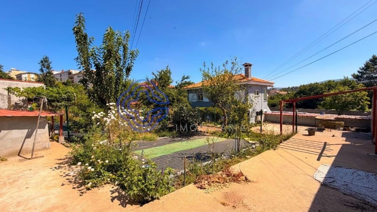 Moradia T4 para Venda em São João da Madeira Foto 56