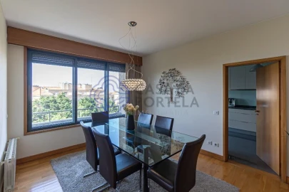 Apartamento T3 para Venda em Aldoar, Foz do Douro e Nevogilde