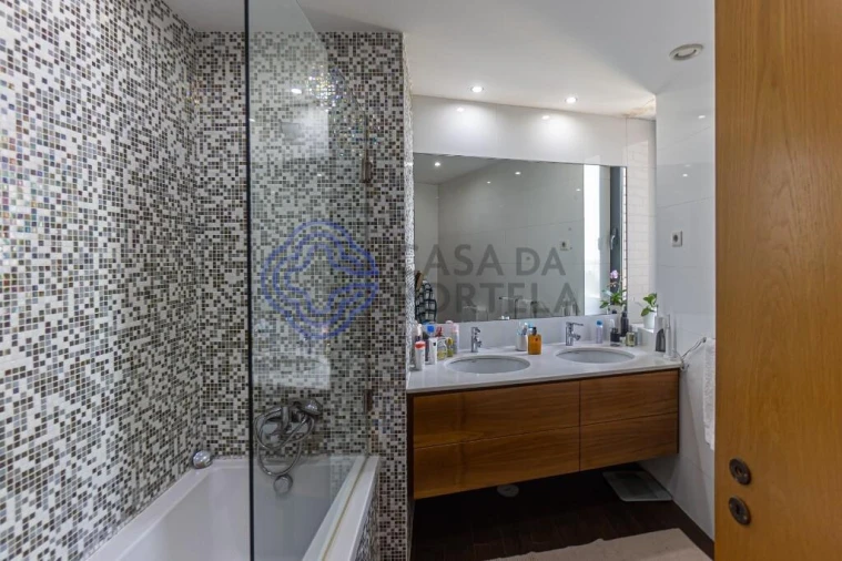 Apartamento T3 para Venda em Aldoar, Foz do Douro e Nevogilde Foto 32