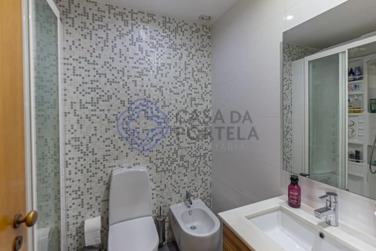 Apartamento T3 para Venda em Aldoar, Foz do Douro e Nevogilde Foto 27