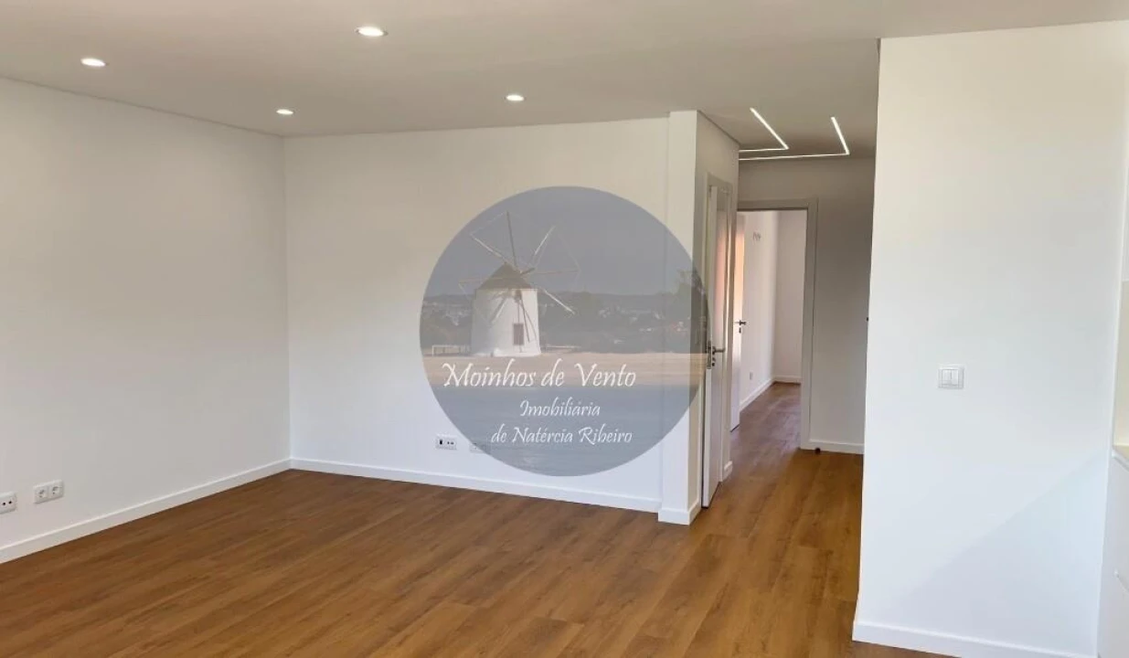Apartamento T2 para Venda em Barreiro e Lavradio Foto 6