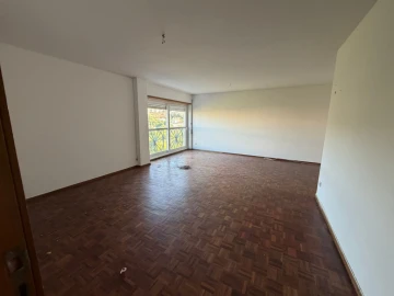Apartamento T4 para Venda em Santo Antonio dos Olivais
