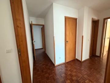 Apartamento T4 para Venda em Santo Antonio dos Olivais