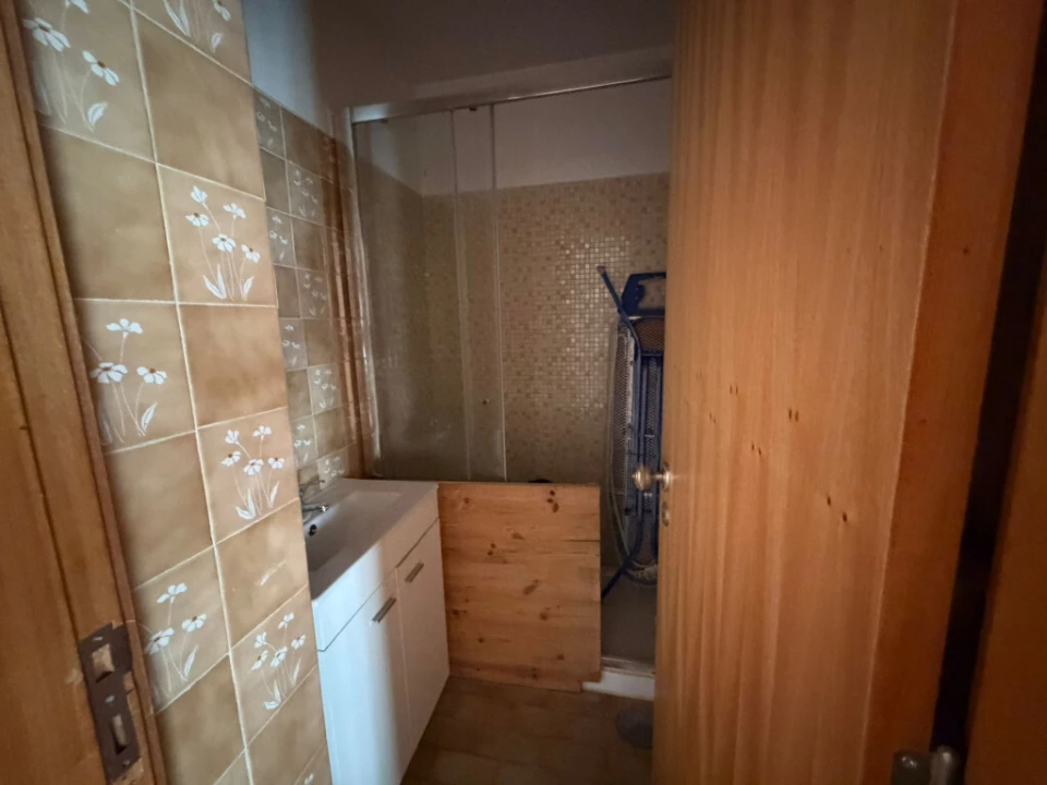 Apartamento T4 para Venda em Santo Antonio dos Olivais Foto 12