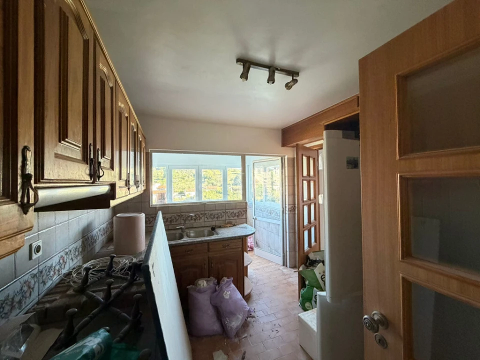 Apartamento T4 para Venda em Santo Antonio dos Olivais Foto 4