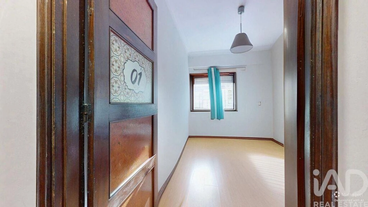 Apartamento T6 para Venda em Paranhos Foto 3