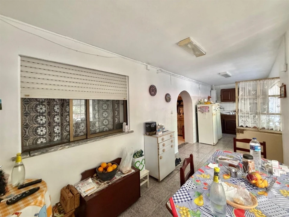 Apartamento T2 para Venda em Santo Antonio dos Olivais Foto 9