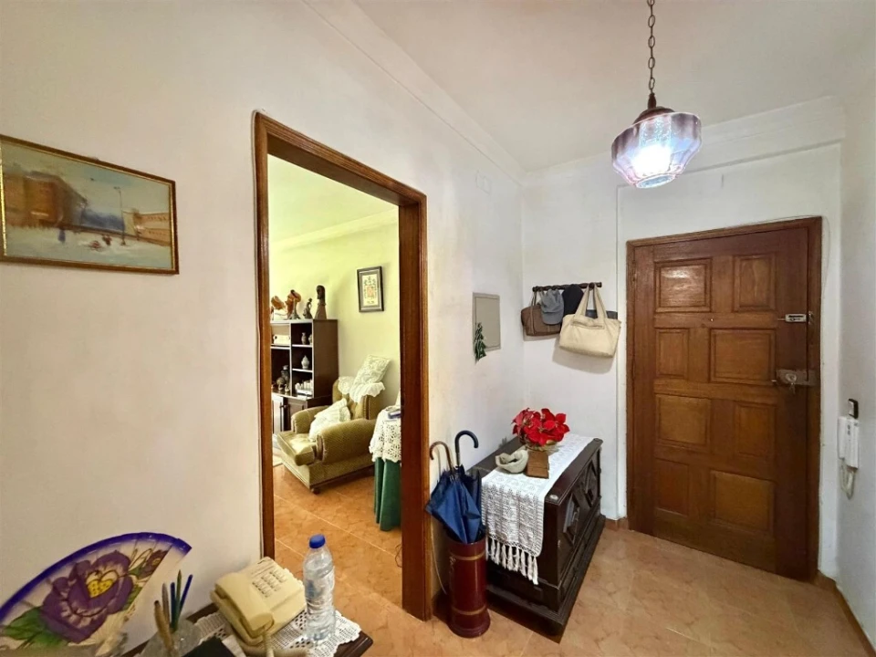 Apartamento T2 para Venda em Santo Antonio dos Olivais Foto 2