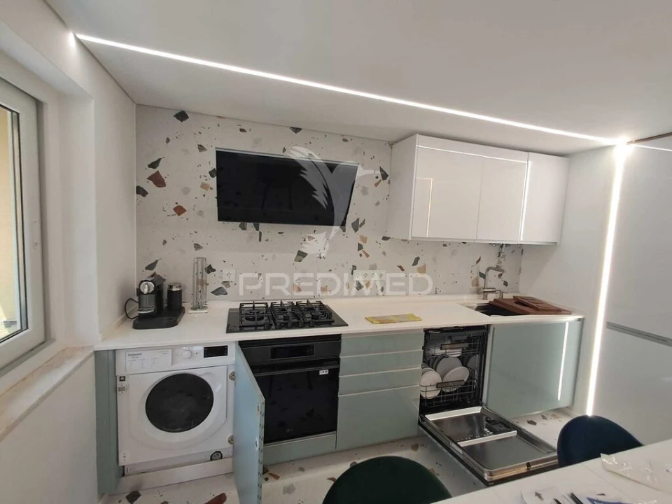 Apartamento T2 para Venda em Caparica e Trafaria Foto 4