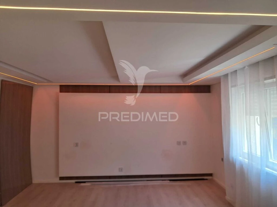 Apartamento T2 para Venda em Caparica e Trafaria Foto 8