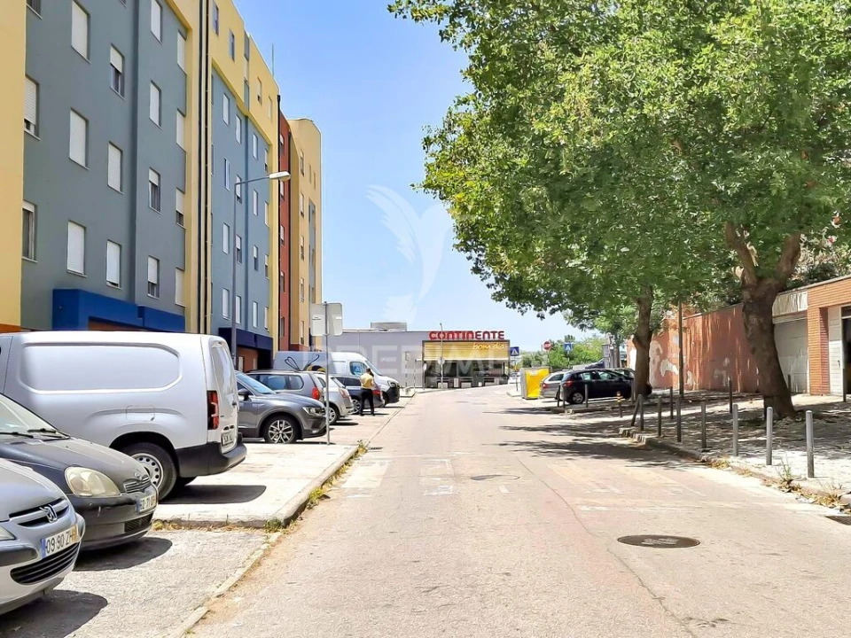 Apartamento T2 para Venda em Caparica e Trafaria Foto 17