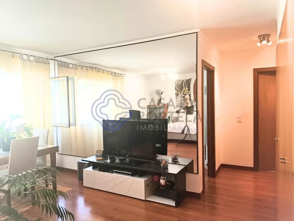 Apartamento T1 para Venda em Santa Clara Foto 3