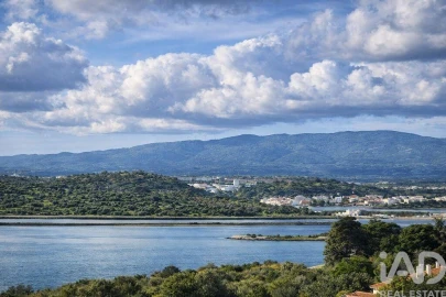 Apartamento T3 para Venda em Estômbar e Parchal