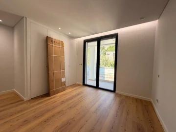 Apartamento T4 para Venda em Santo Antonio dos Olivais