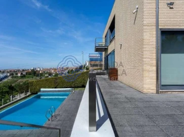 Moradia T3 para Venda em Mafamude e Vilar do Paraíso