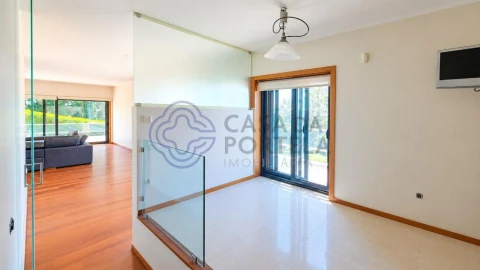 Moradia T5 para Venda em Mafamude e Vilar do Paraíso