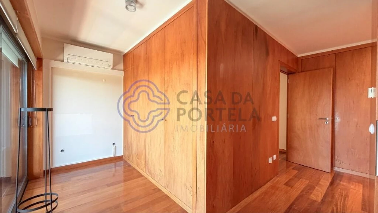 Moradia T5 para Venda em Mafamude e Vilar do Paraíso Foto 21